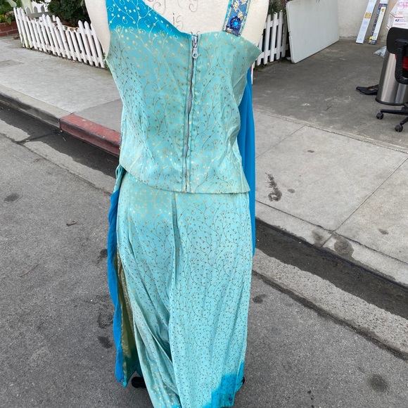 Bollywood Costume - Picture 6 of 7